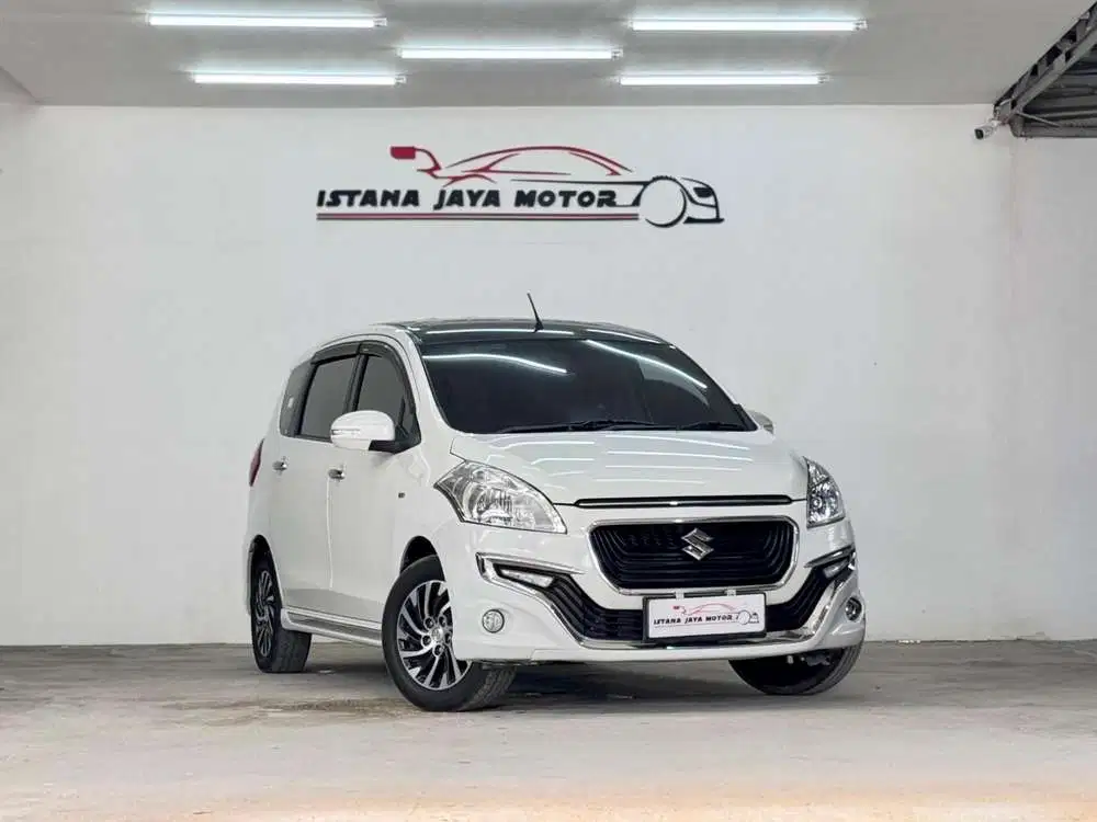 Suzuki ERTIGA 1.4 DREZA AT 2017 - PUTIH