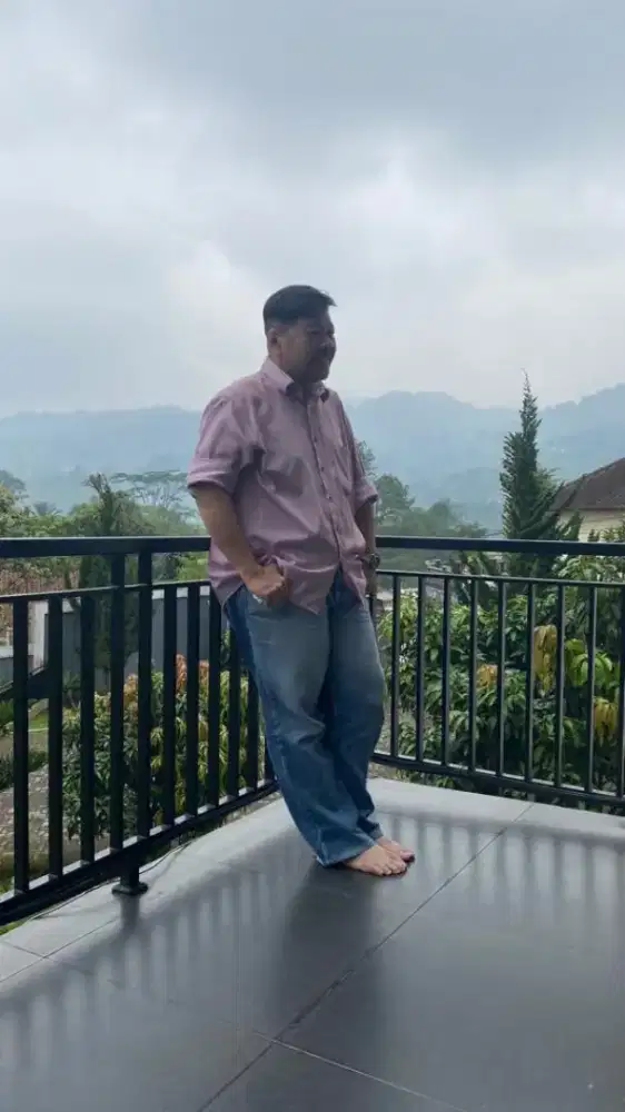 Cari kerja yang mungkin bisa tinggal dalam