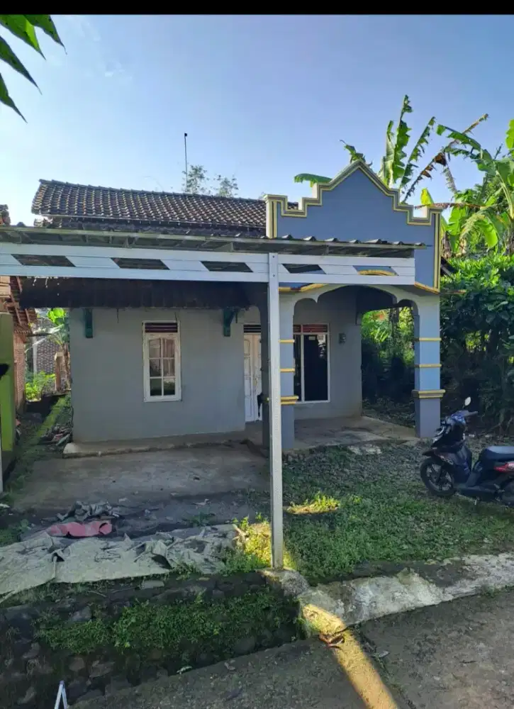 Dijual Rumah Desa