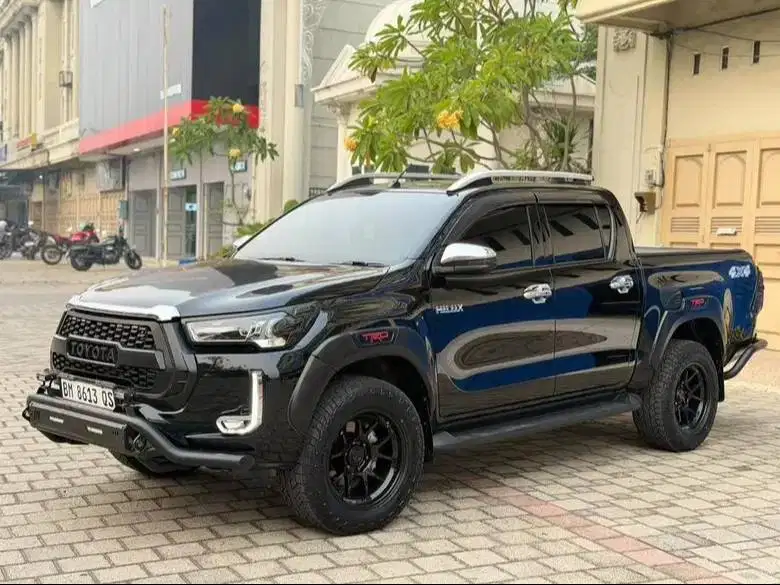 Toyota Hilux v Automatic solar 2021