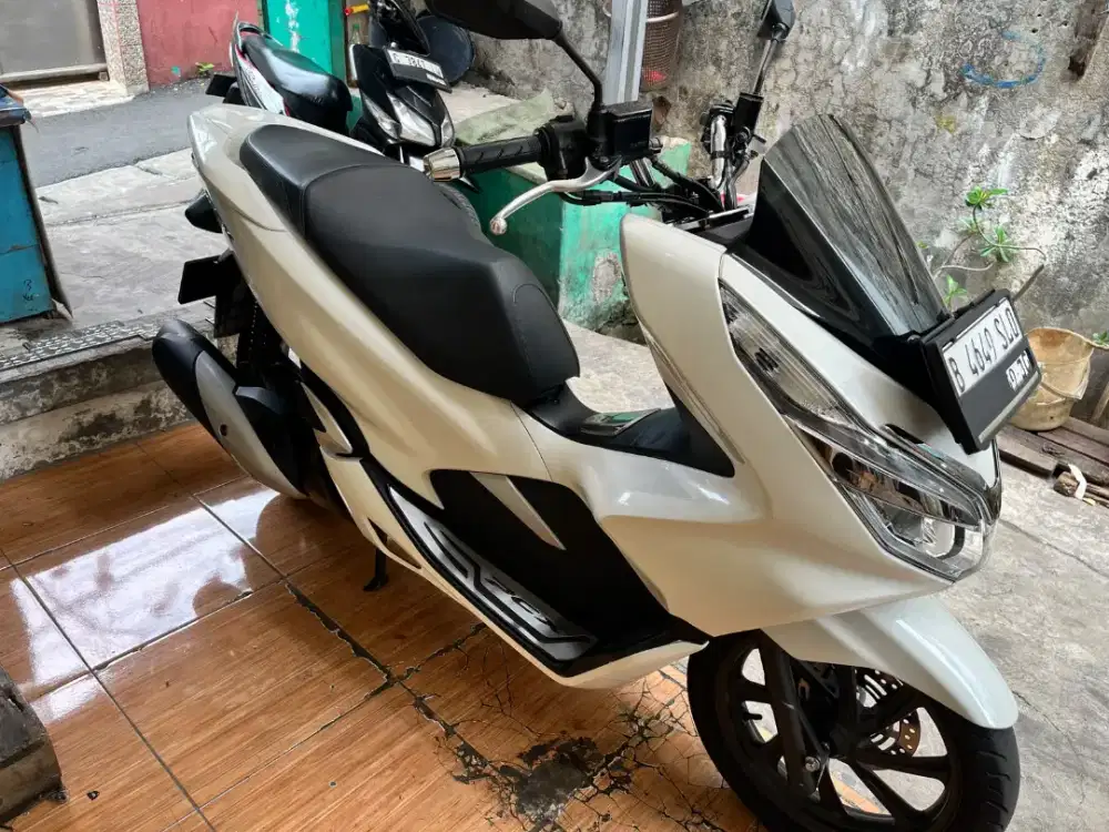 DIJUAL CEPAT HONDA PCX CBS ORIGINAL JOSSS
