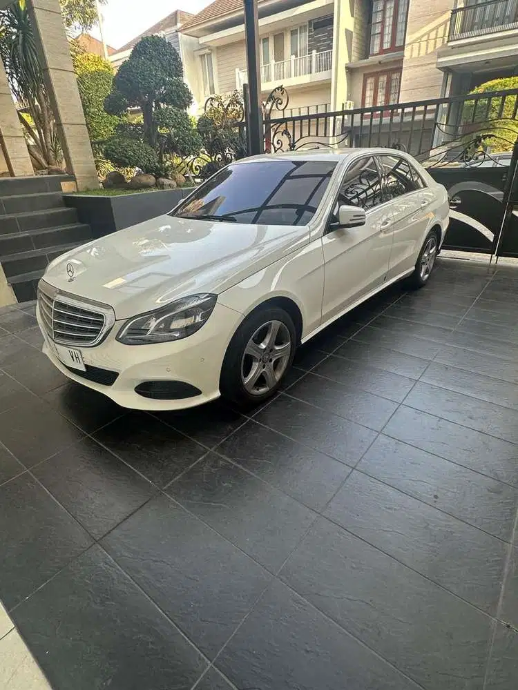 Mercedes-Benz E200 2014 Bensin