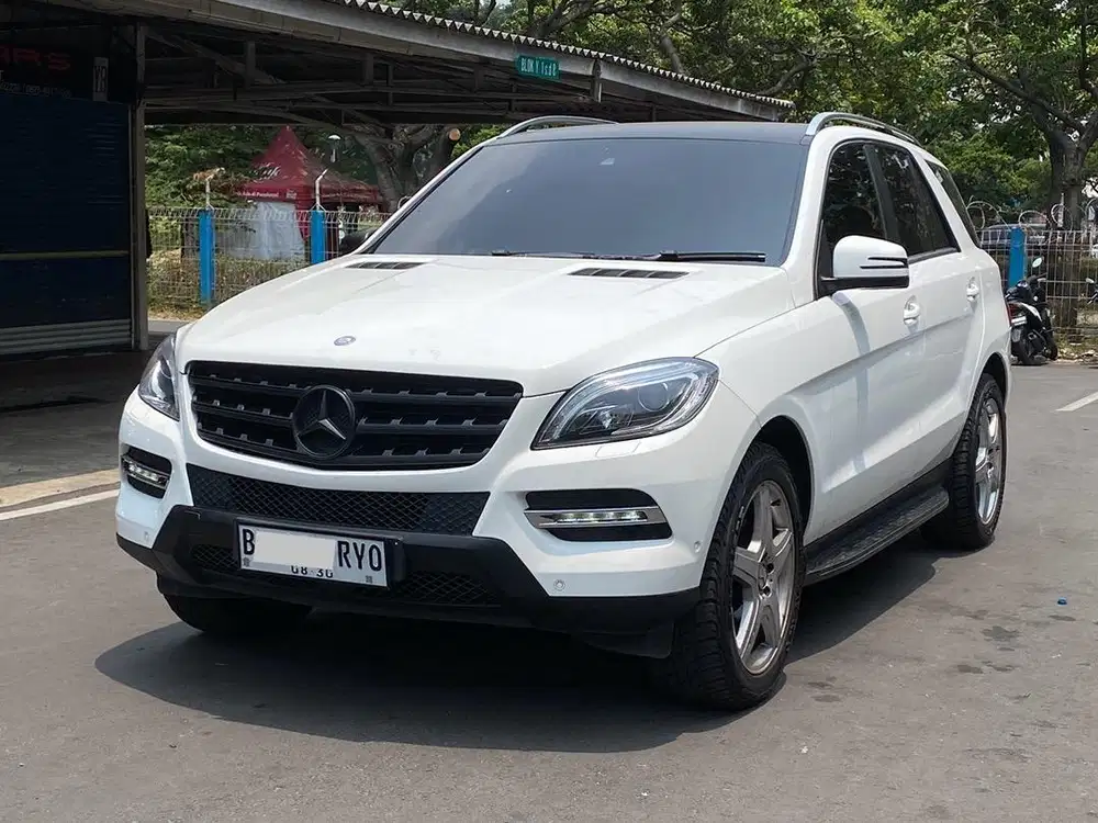 DIJUAL MOBIL MERCEDES BENZ ML250 CDI 2015