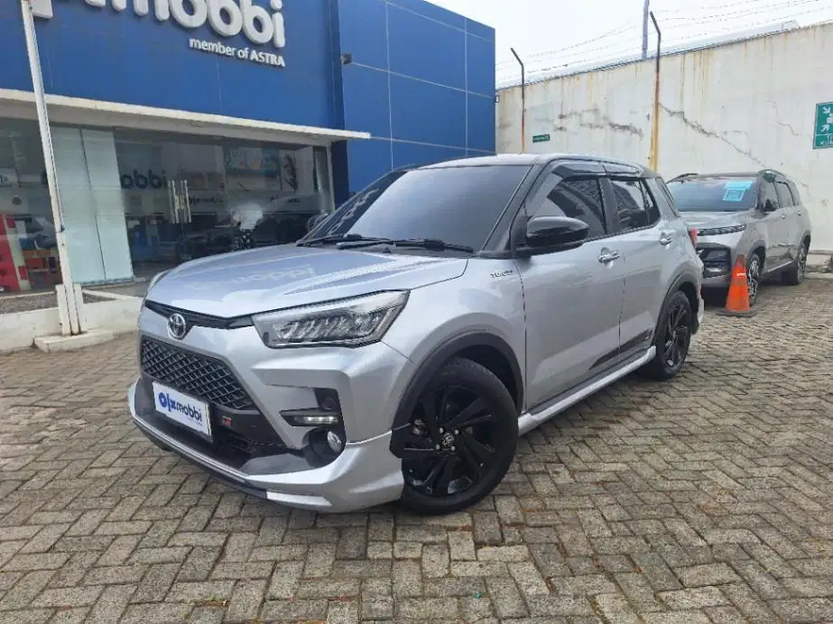 DP Murah Toyota Raize Like New 1.0 GR Sport Two Tone Bensin-AT 2022