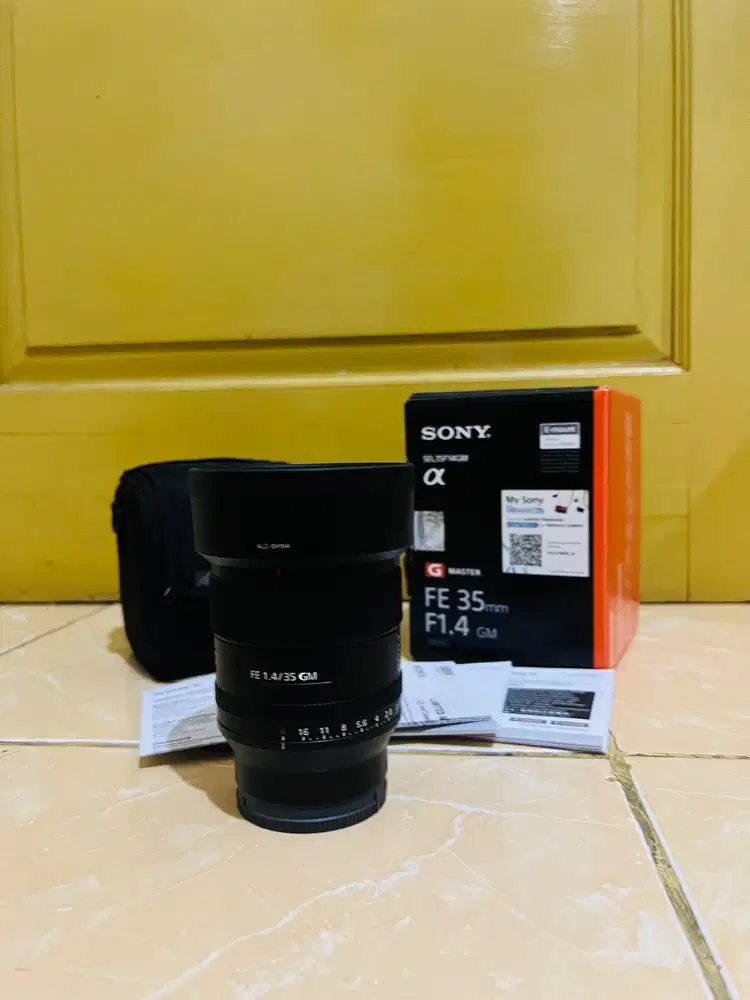 sony 35mm f1.4 mulus likenew