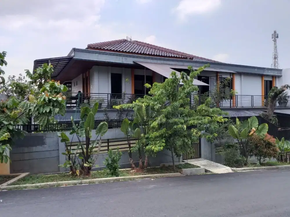 DIJUAL RUMAH HOOK MEWAH KAYU JATI 495 M² DUREN SAWIT JAKARTA TIMUR SANGAT COCOK UNTUK HUNIAN ATAU KANTOR