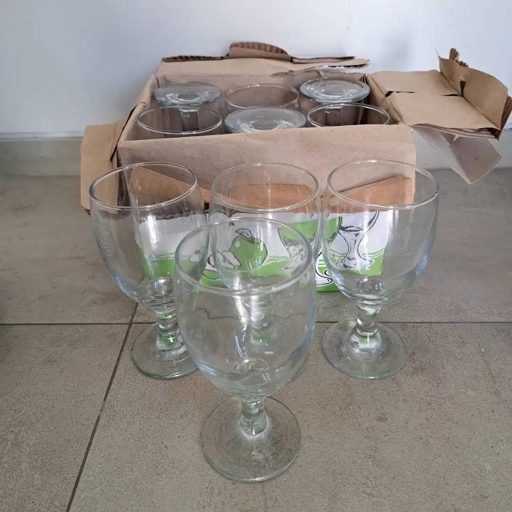 Gelas kaki colorado ( Barang Baru ) 9 pcs water goblet