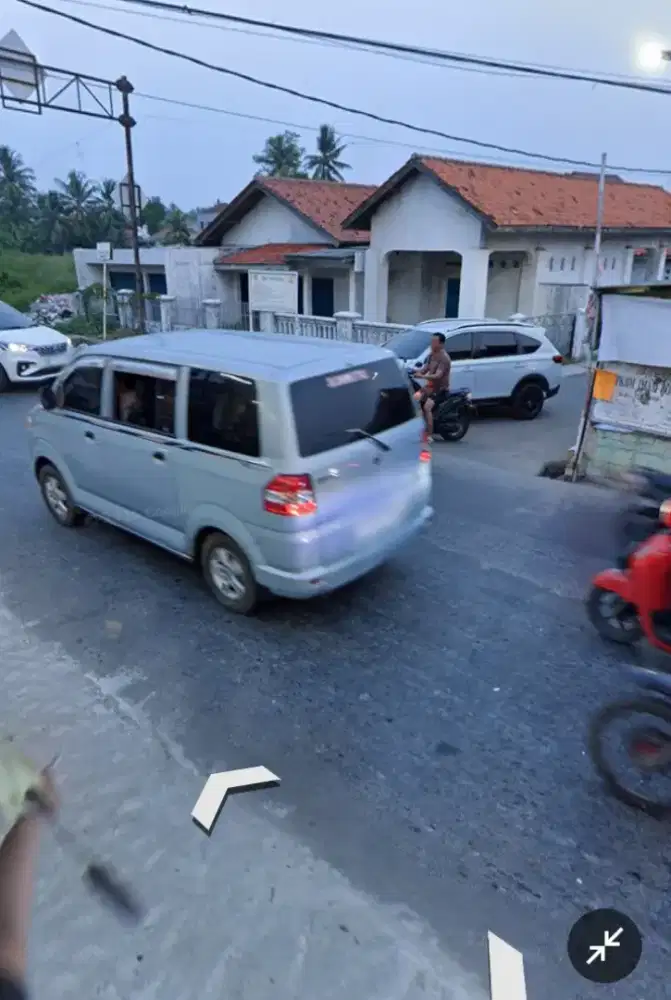 Di jual tanah berikut rumah nya cocok untuk Buka Usaha