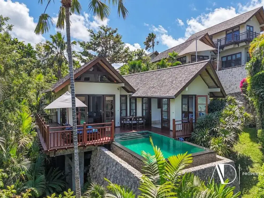 FREEHOLD | LUXURY RESORT VILLA WITH PRIVATE BEACH ACCESS IN ULUWATU