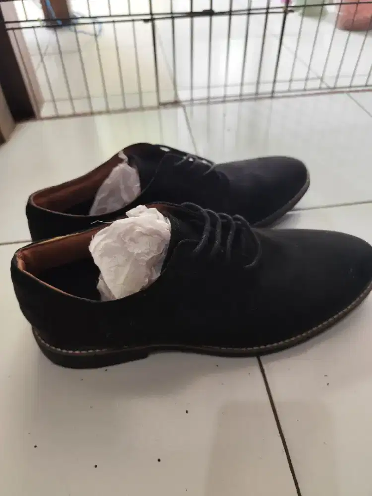 Sepatu Pria H&M