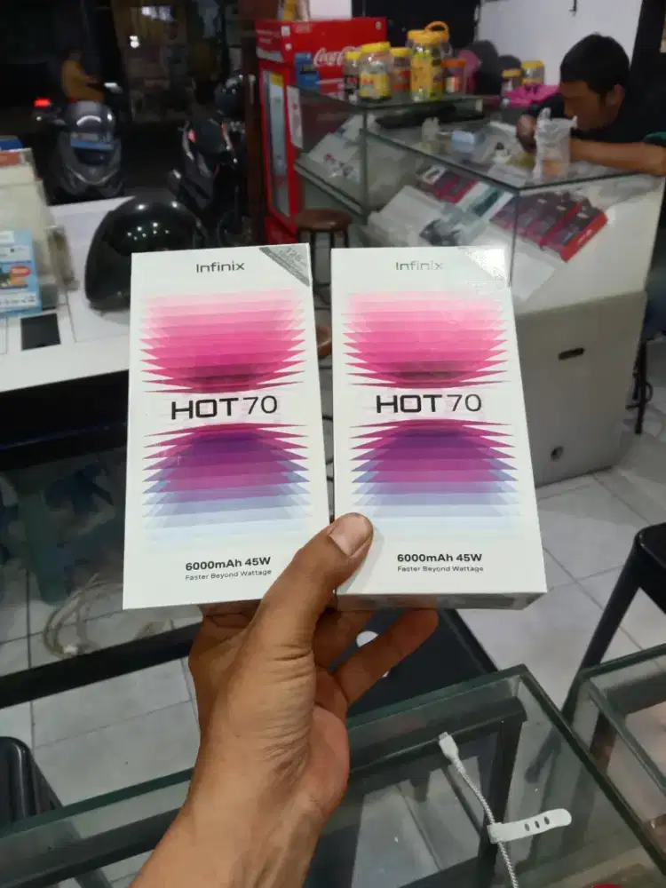 [ Fast respon WA ] Infinix Hot 70 8+8/128 Garansi resmi 1thn