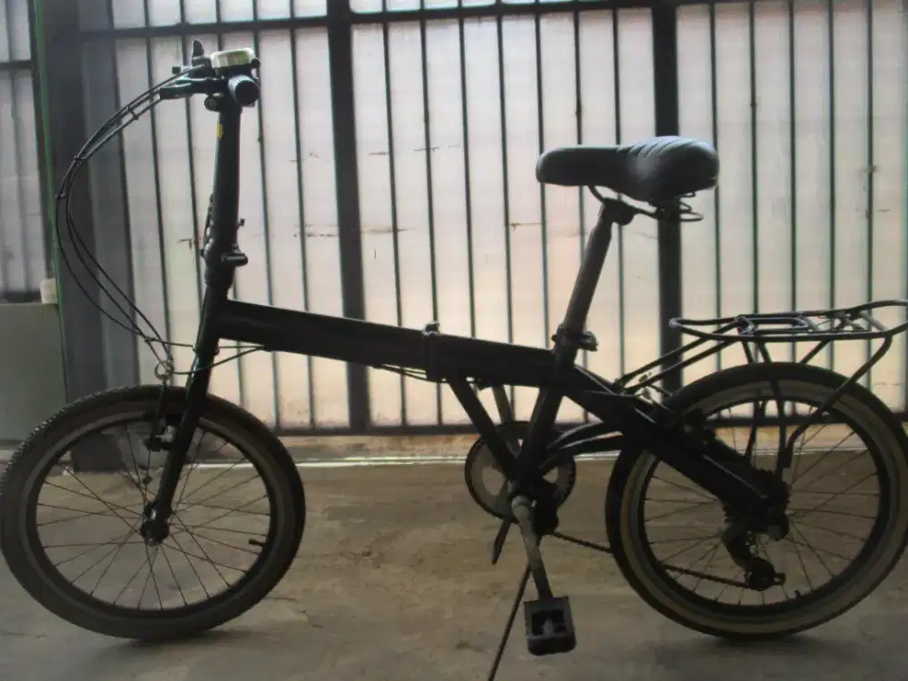Sepeda Lipat 20inch Repaint Black Glossy