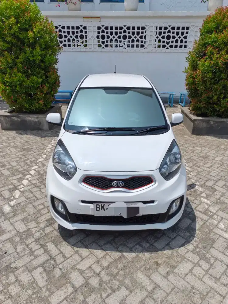 Di jual kia Picanto manual 2014
