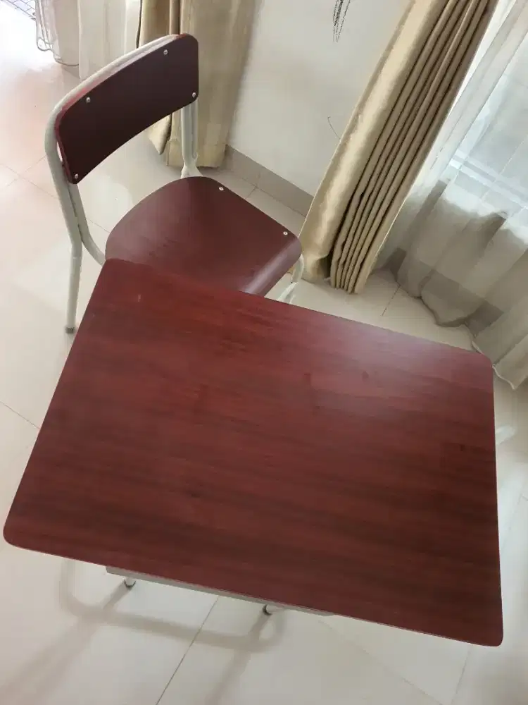 Selma Veda Set Kursi & Meja Belajar