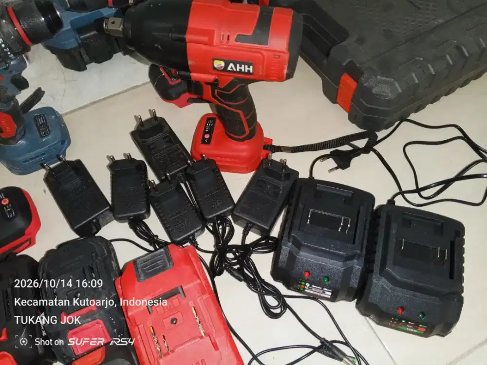 cas baterai lxt 21v biasa dan docking