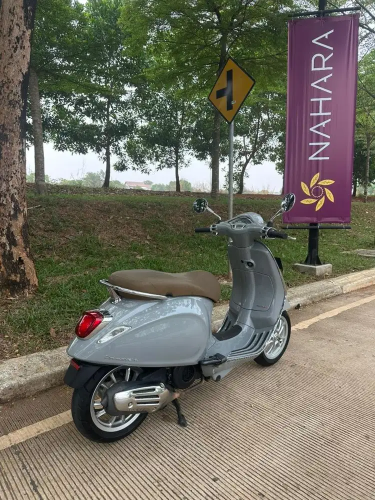 Vespa Primavera IGET 2021
