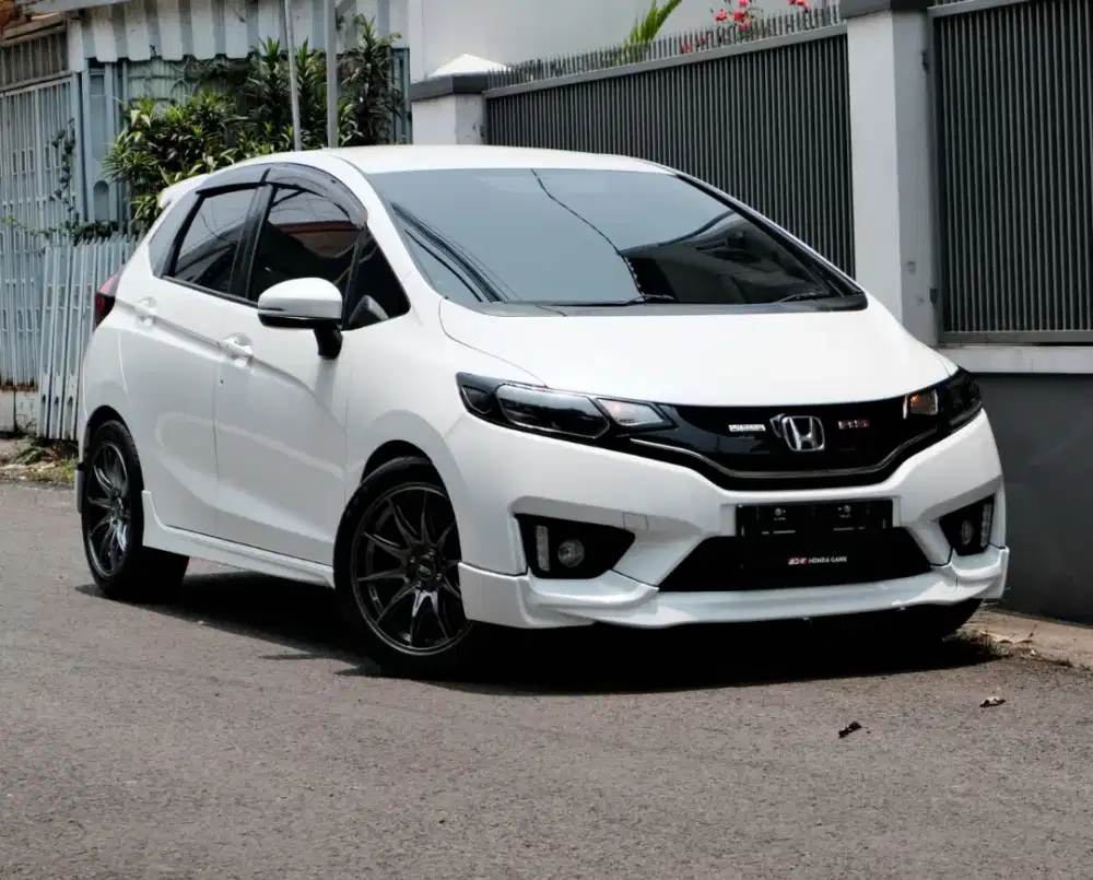 JAZZ RS 1.5 Manual 2016 KM 83rb RECORD HONDA BANDUNG