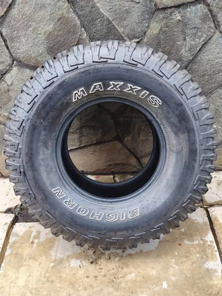 Ban Maxxis Bighorn 315 70 R16 Bekas