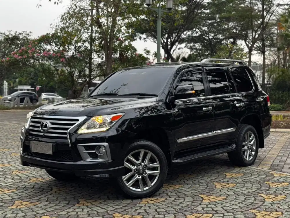 BEST CONDITION!! Lexus LX570 V8 Airsus A/T 2012 Black