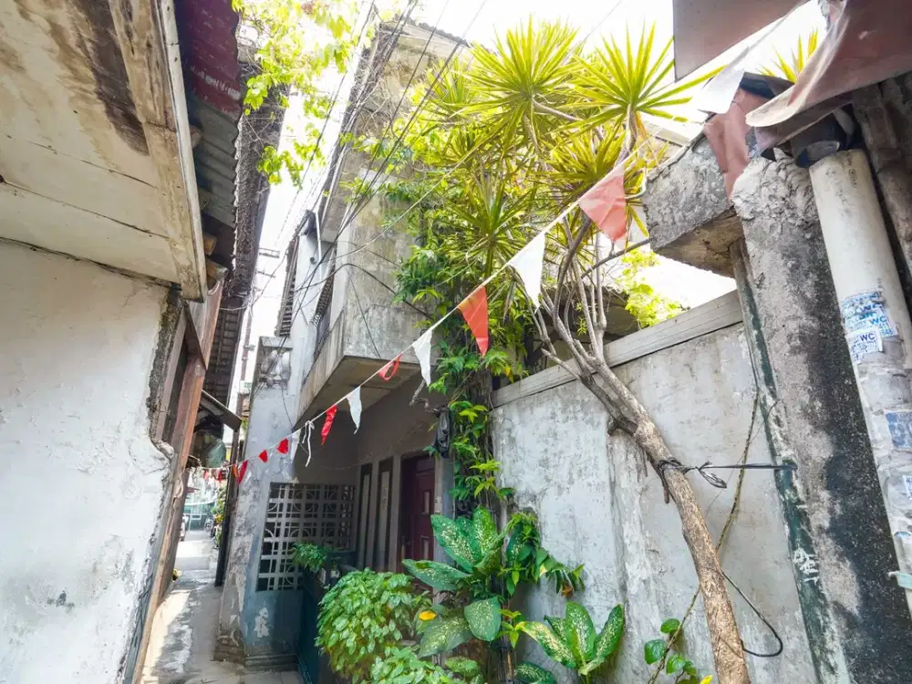 Rumah LT 150 Strategis 13 Menit ke Pacific Place Mall Siap KPR J-56384
