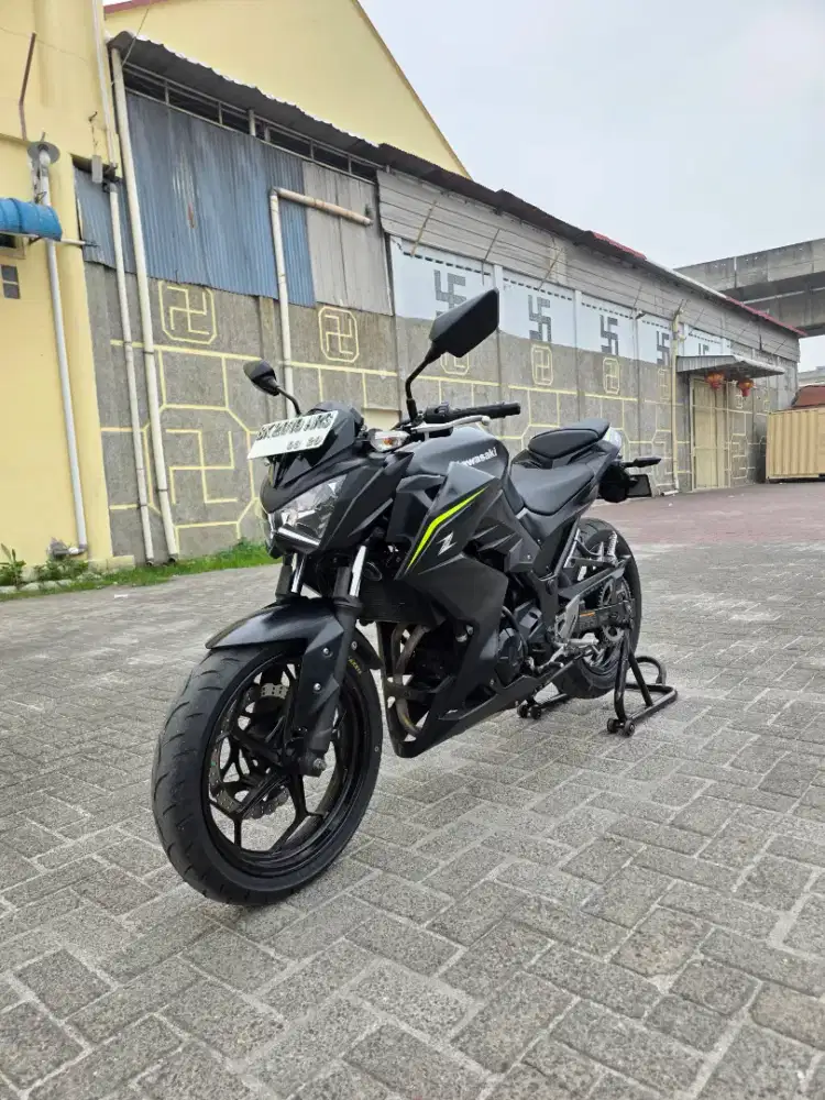Kawasaki Z250 Hitam 2018