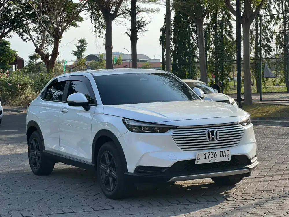 HRV E CVT 2023 Putih Original