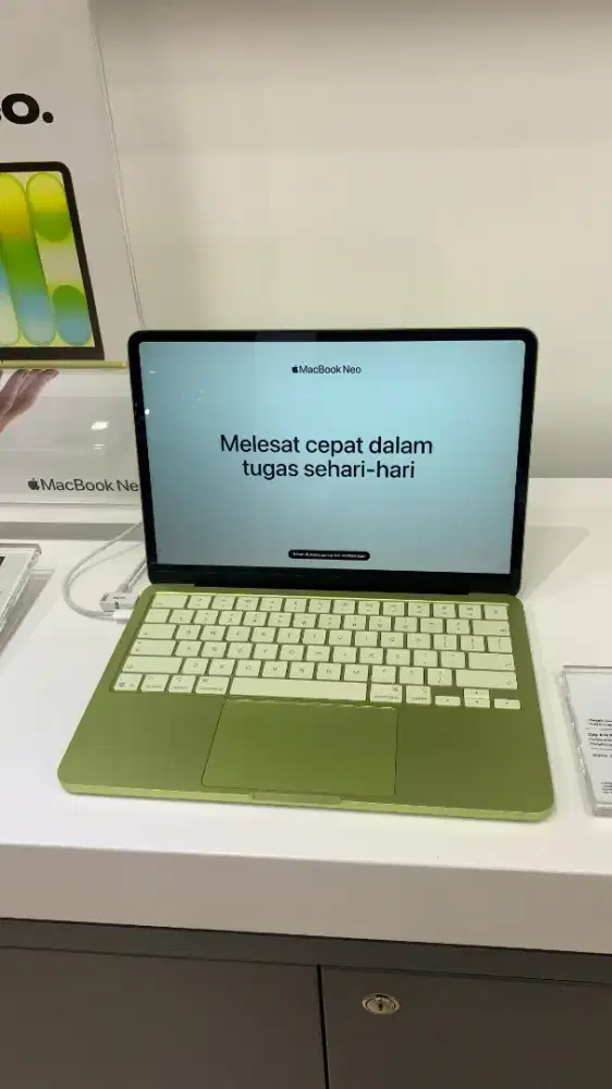 Cicilan MacBook Neo