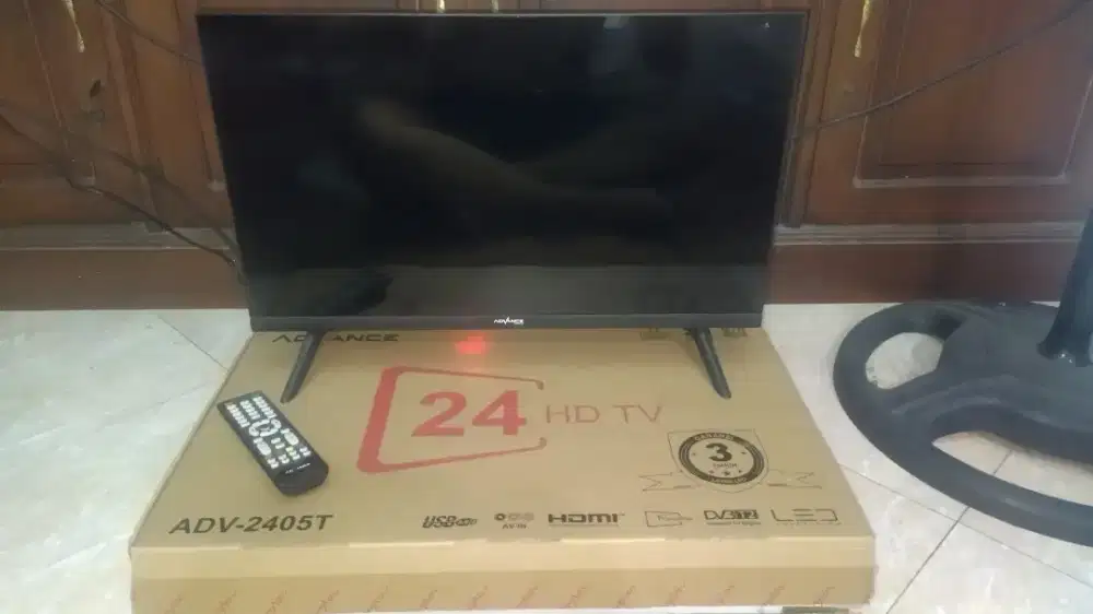 TV Advance 24 ADV-2405T