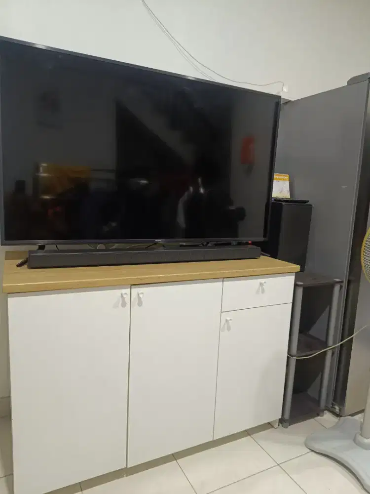 TV SAMSUNG 58 INCH + SOUNDBAR