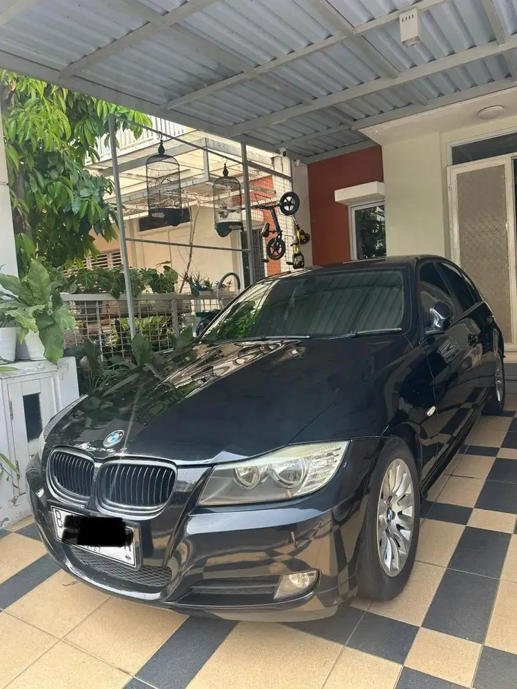 BMW E90 320i 2009