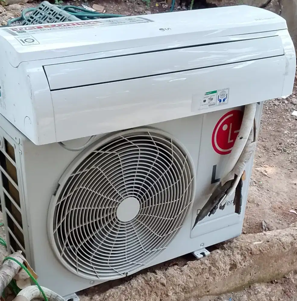 AC LG INVERTER 1/2 pk
