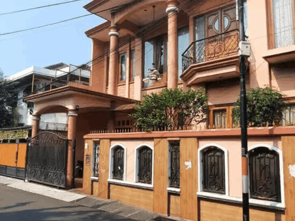 Rumah Bagus Hook 2 Lantai Di Rawamangun S9866