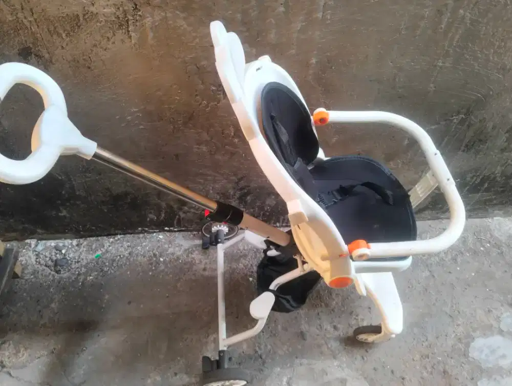 Stroller anak bisa di lipat