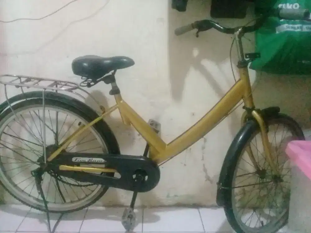Sepeda ukuran 24