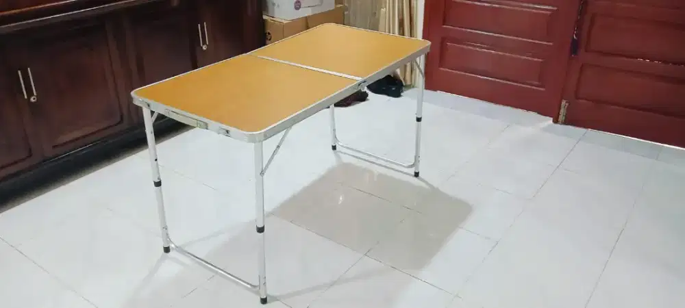 Meja Lipat Koper Portable Aluminium Bekas Mulus (Palembang)