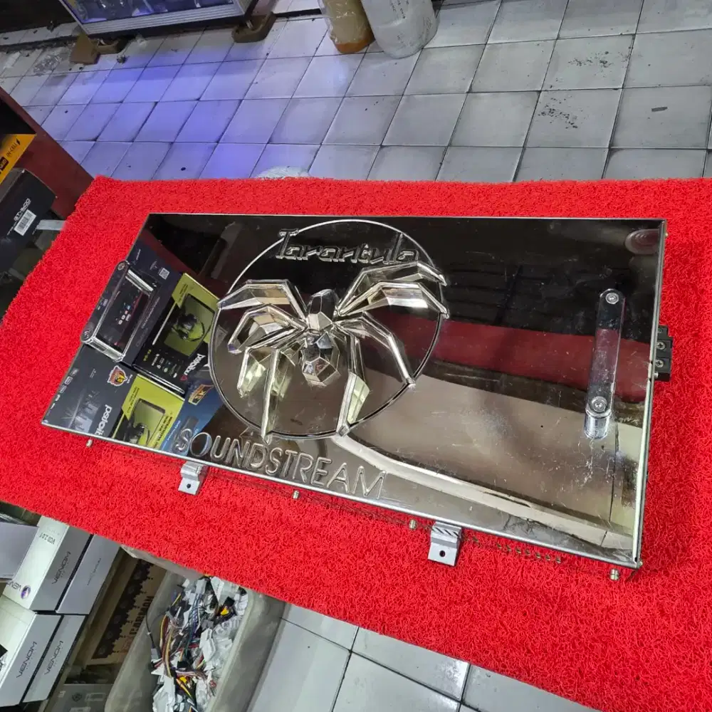Power SOUNDSTREAM Tarantula TR800/5 Power SOUNDSTREAM 5 Ch Made in US