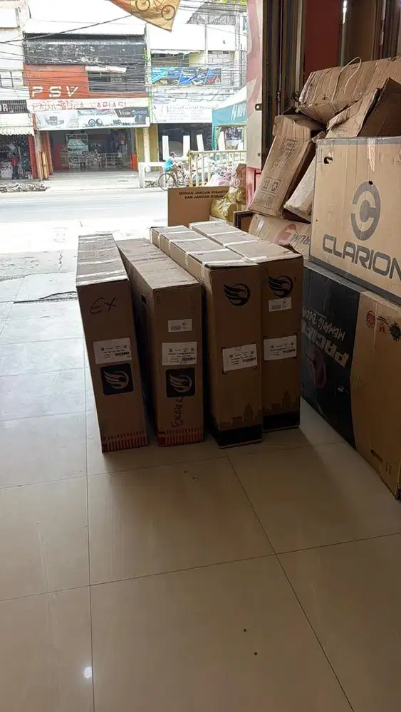 Tukang angkut barang