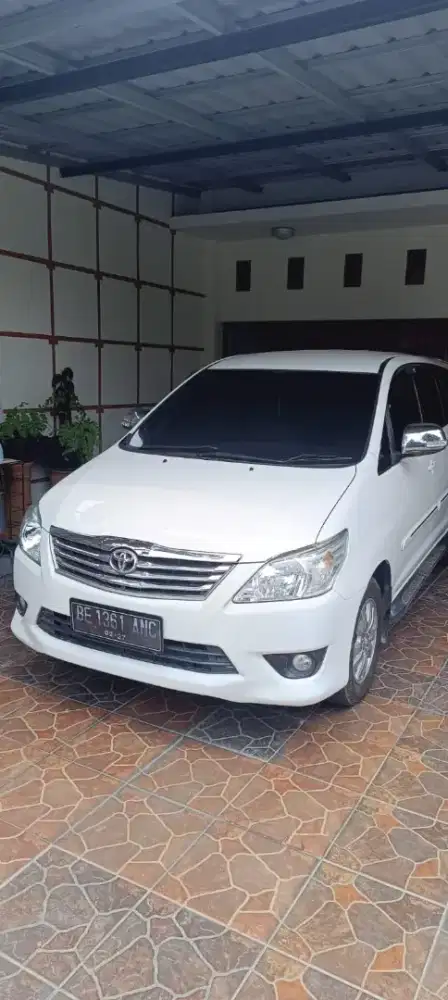 INNOVA G AT MATIC DIESEL SOLAR 2012