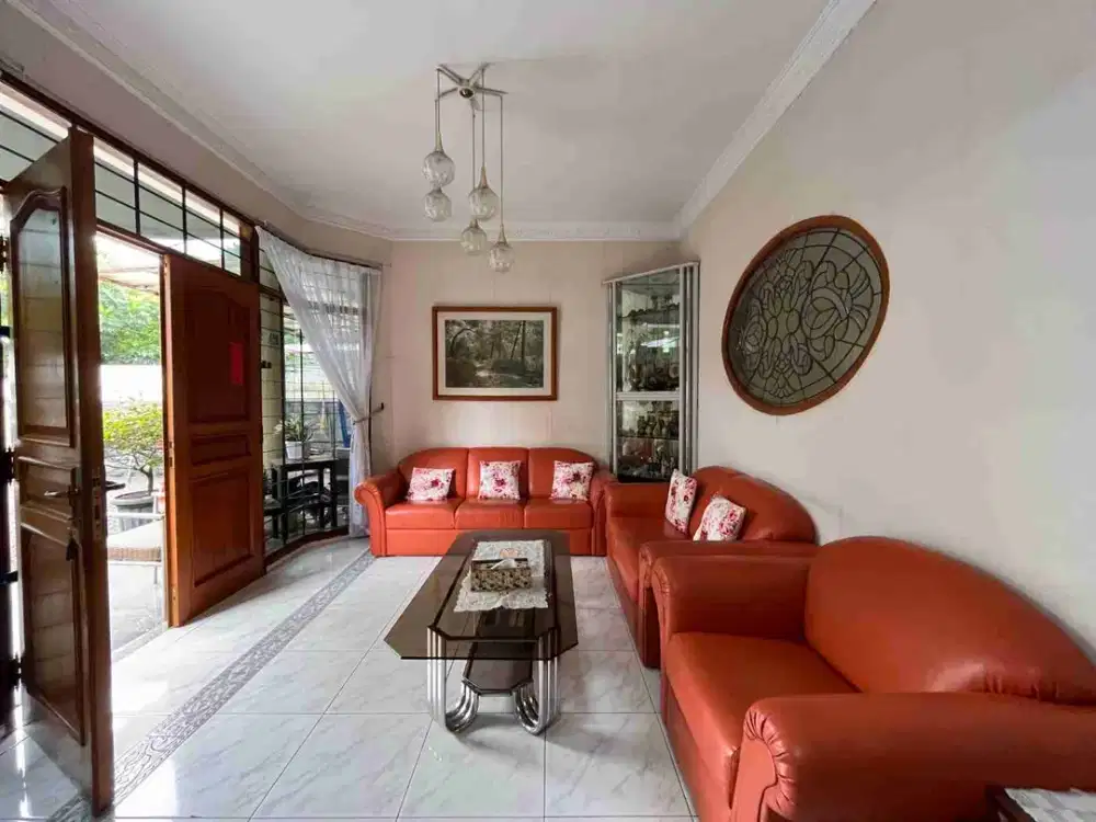 rumah 2 lantai di setrasari bandung