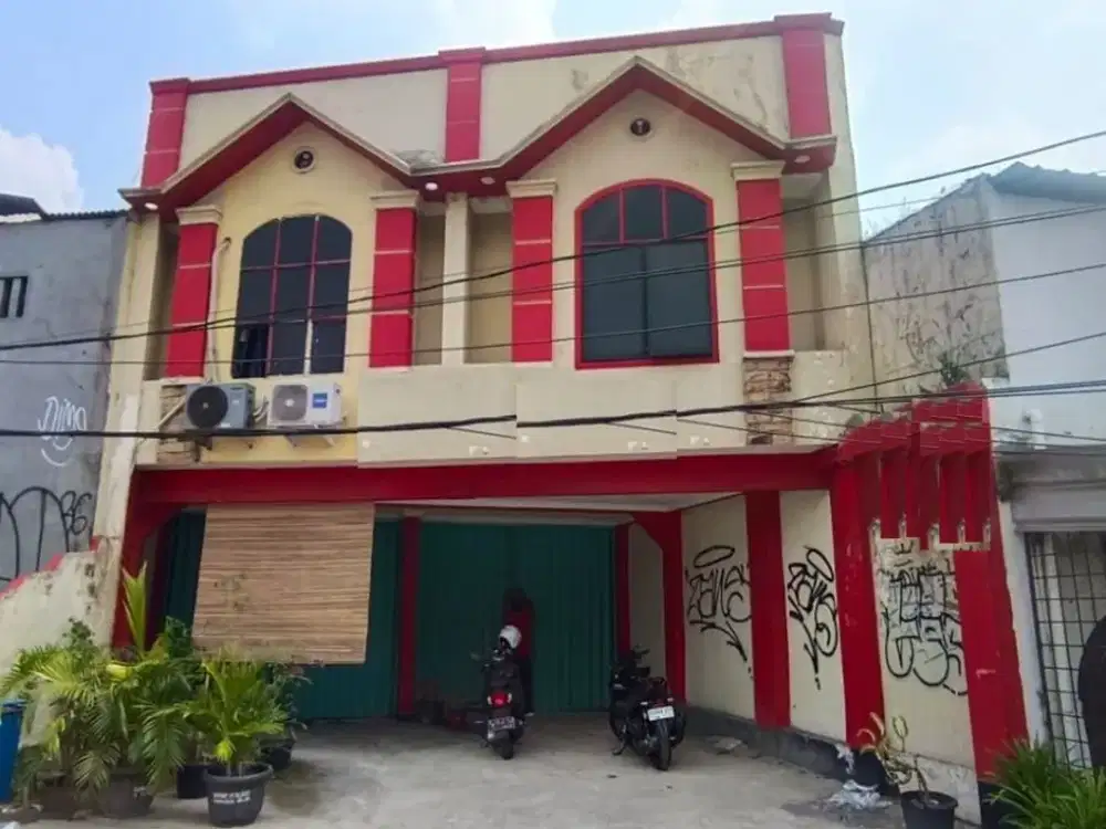 DIJUAL RUKO GANDENG 2 LANTAI - JALAN PROTOKOL BASUKI RAHMAT, JAKARTA TIMUR