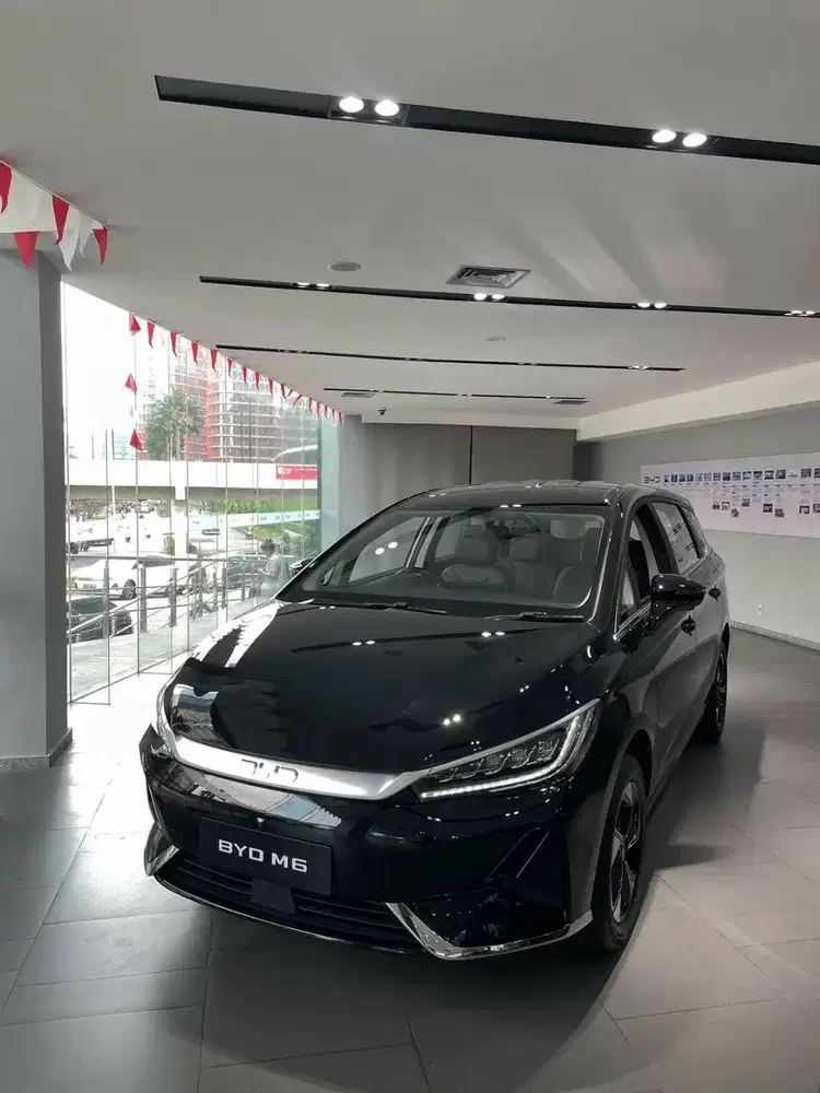 BYD M6 Harga Terbaik Disini