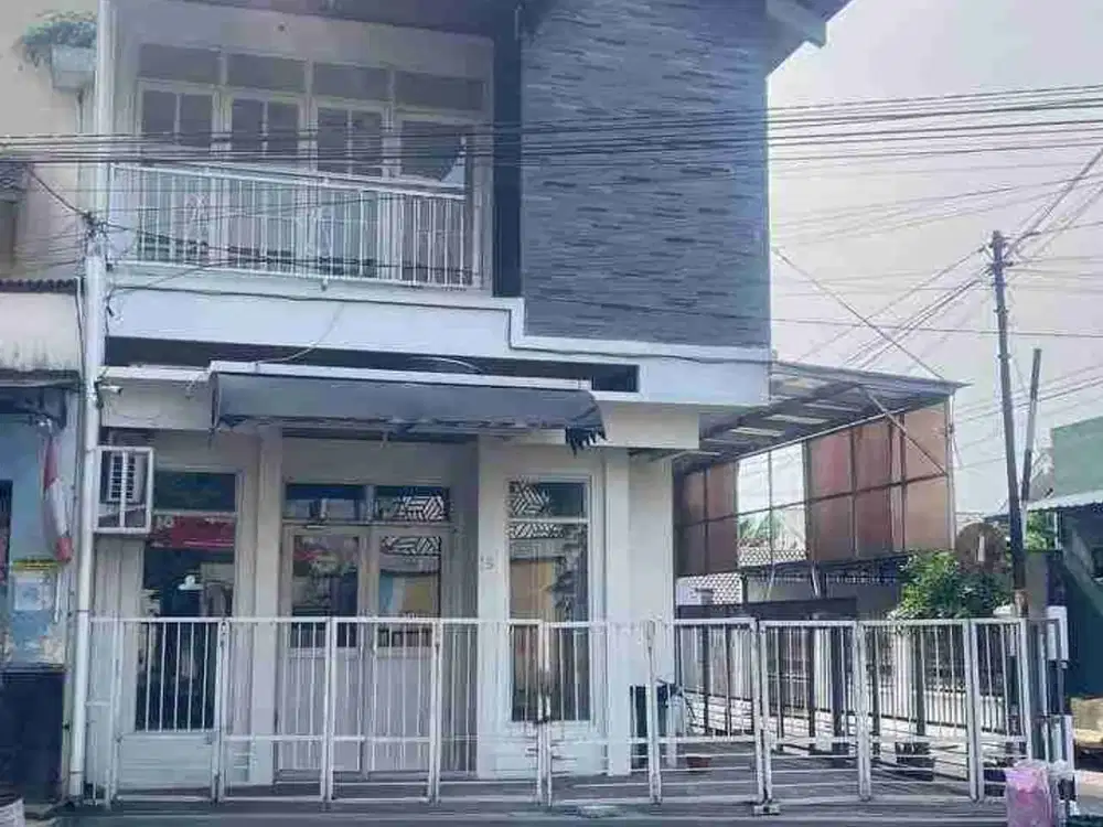 Ruko strategis tengah kota siap pakai area bisnis Manahan Solo