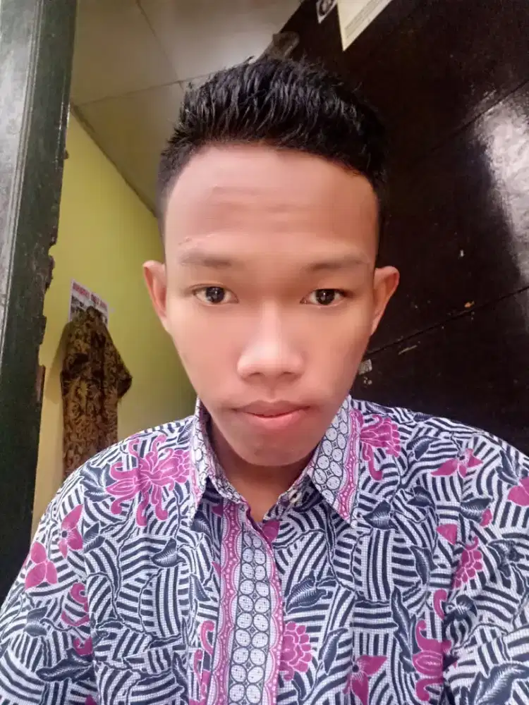 Sy ingin mencari pekerjaan