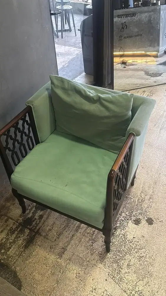Sofa/stool/single seat warna hijau tosca rangka kayu