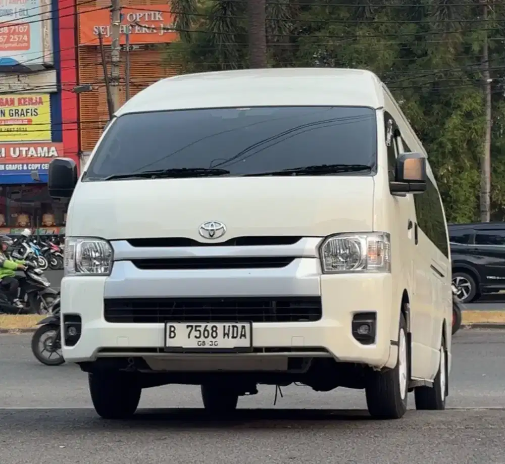 Rental mobil lepas kunci / dengan driver