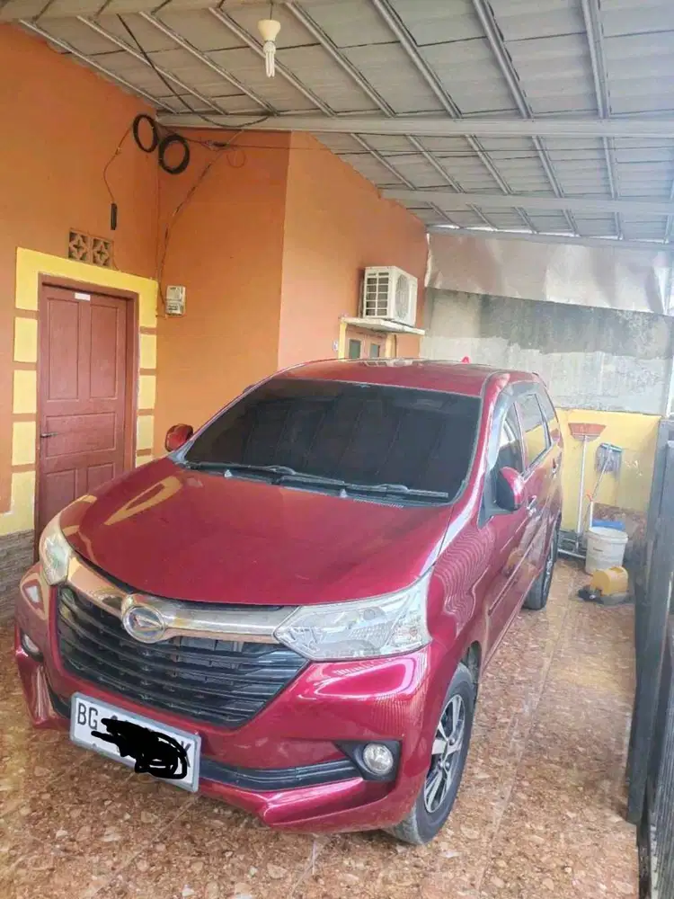 Dijual cepat mobil pakaian pribadi
