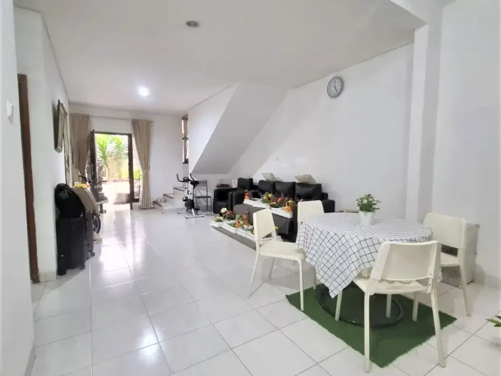 Di Sewakan Rumah Full Furnished di Emerald Residence 10844