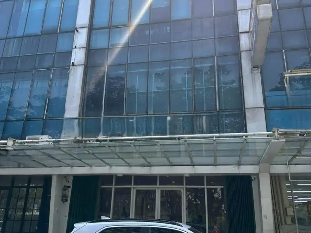 Di Jual Ruko Strategis di Emerald Avenue Bintaro 10380