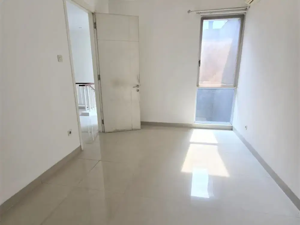 Di Sewakan Rumah Siap Huni di Discovery Bintaro 11049