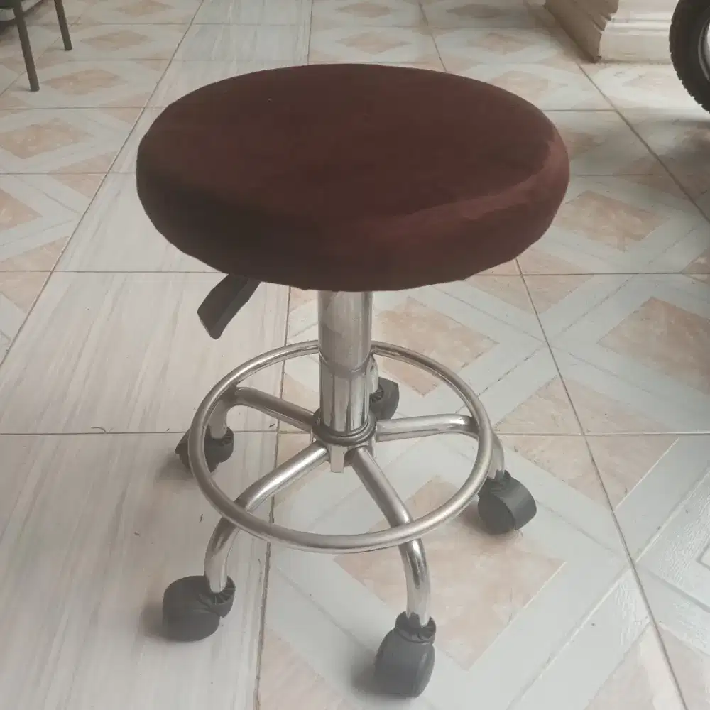 Kursi Putar Hidrolik Roda / Kursi Salon & Kasir Chrome (Palembang)
